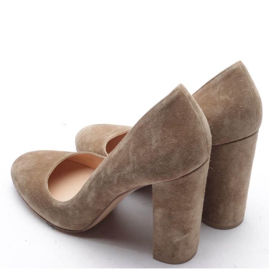 Image 2 of Pumps EUR 39.5 Brown in color Brown | Vite EnVogue