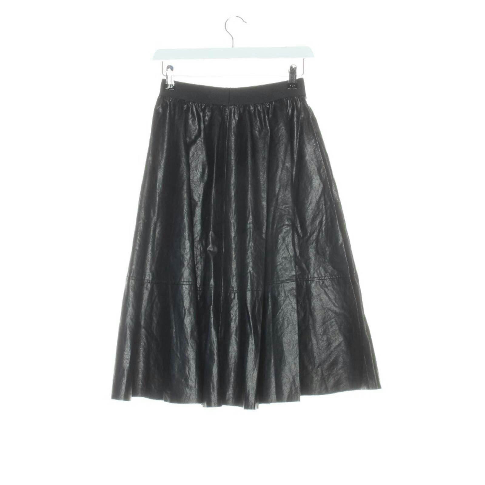 Image 2 of Skirt 26 Black in color Black | Vite EnVogue