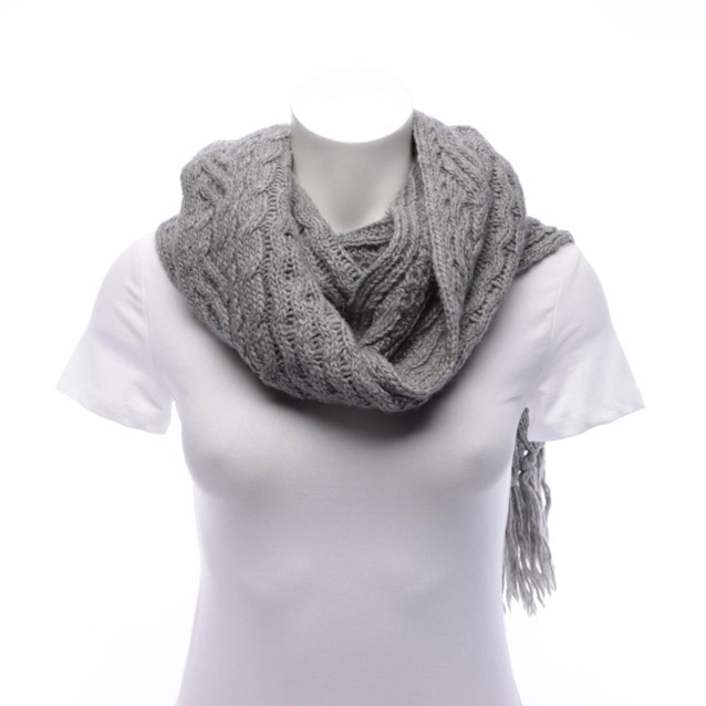 Image 1 of Scarf Gray | Vite EnVogue