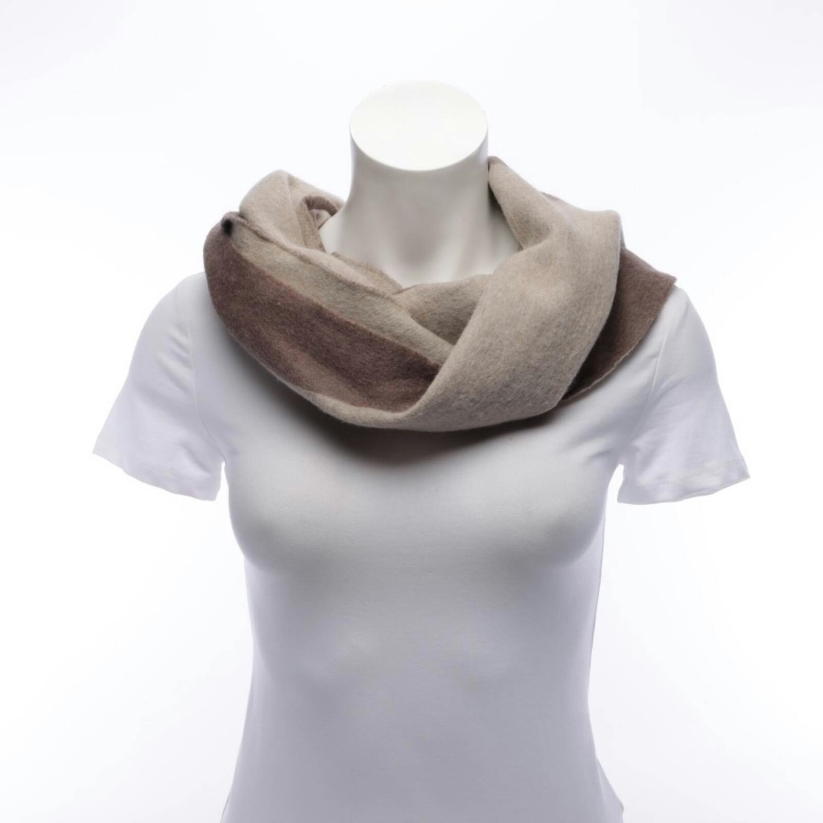 Image 1 of Scarf Brown in color Brown | Vite EnVogue