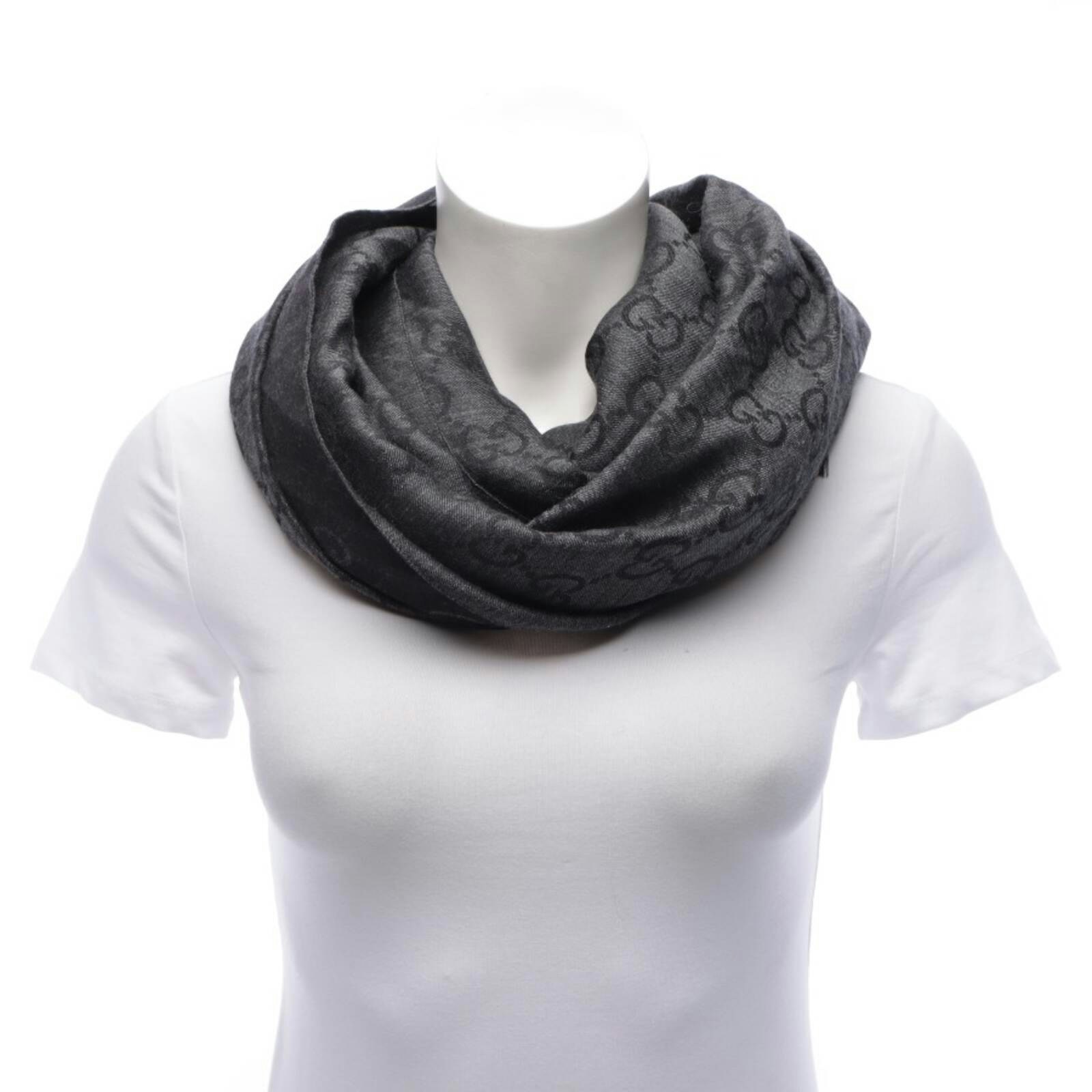 Image 1 of Scarf Gray in color Gray | Vite EnVogue