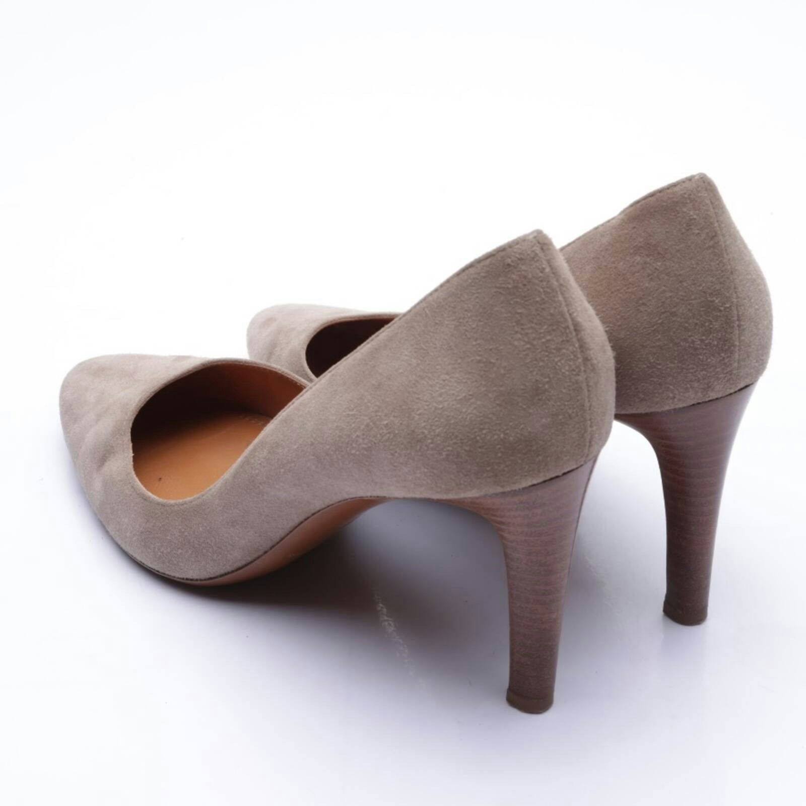 Image 2 of Pumps EUR 39 Beige in color White | Vite EnVogue