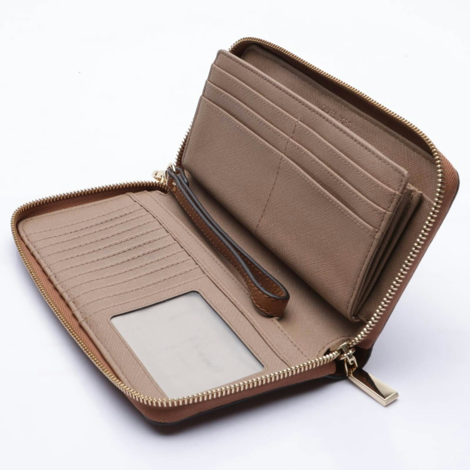 Image 2 of Wallet Brown in color Brown | Vite EnVogue