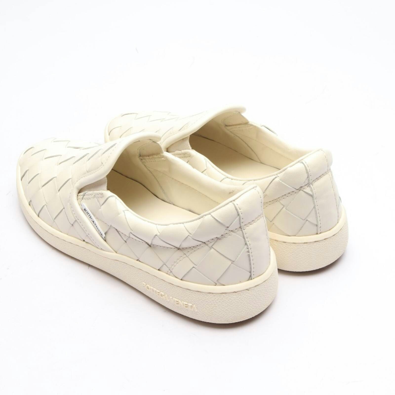 Image 2 of Flats EUR 37 White in color White | Vite EnVogue