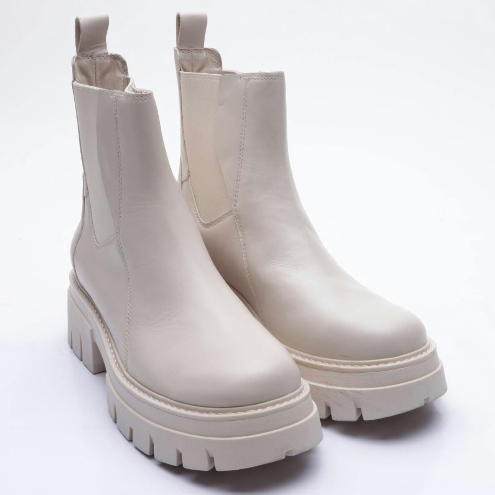 Image 1 of Chelsea Boots EUR 37 Beige in color White | Vite EnVogue