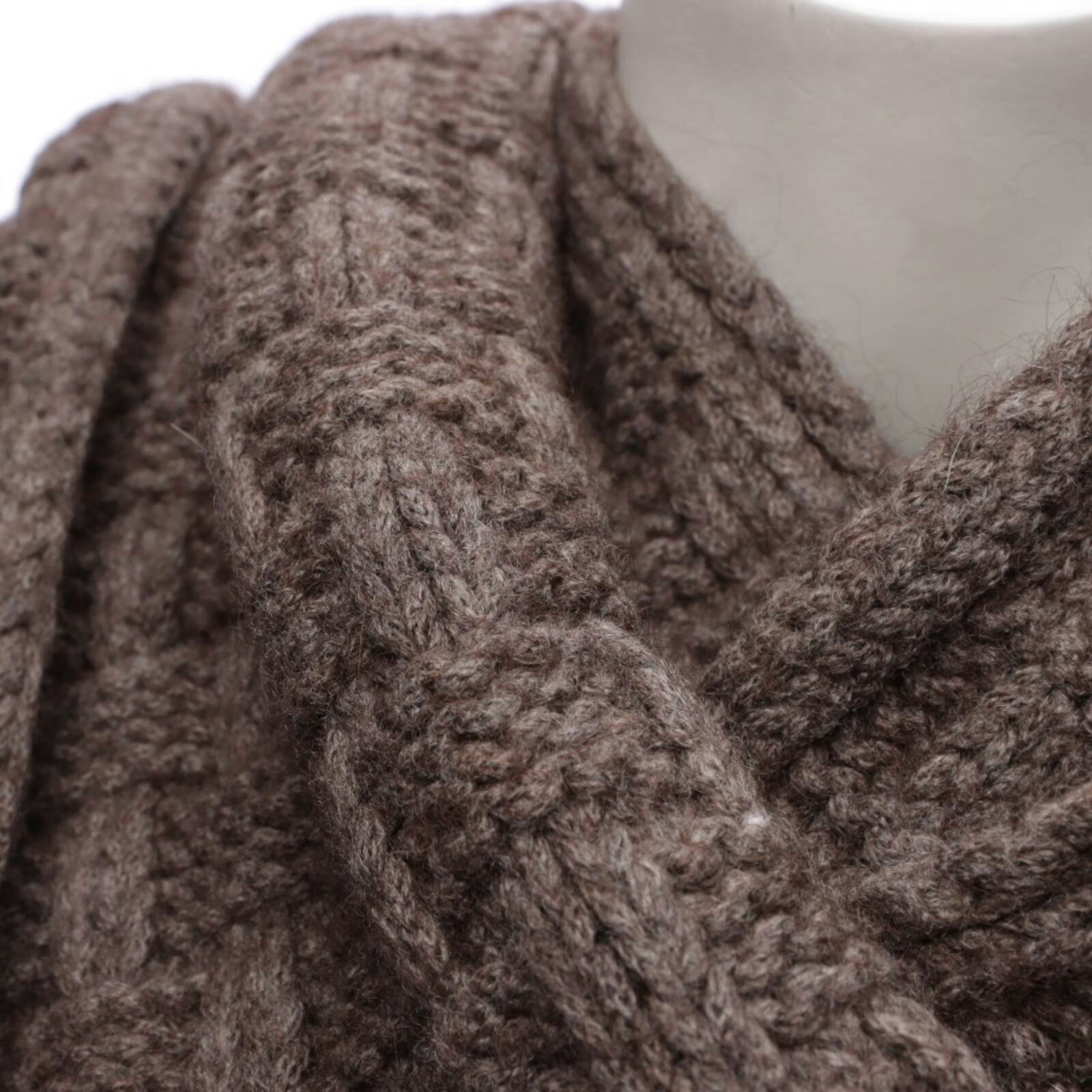 Image 2 of Scarf Brown in color Brown | Vite EnVogue