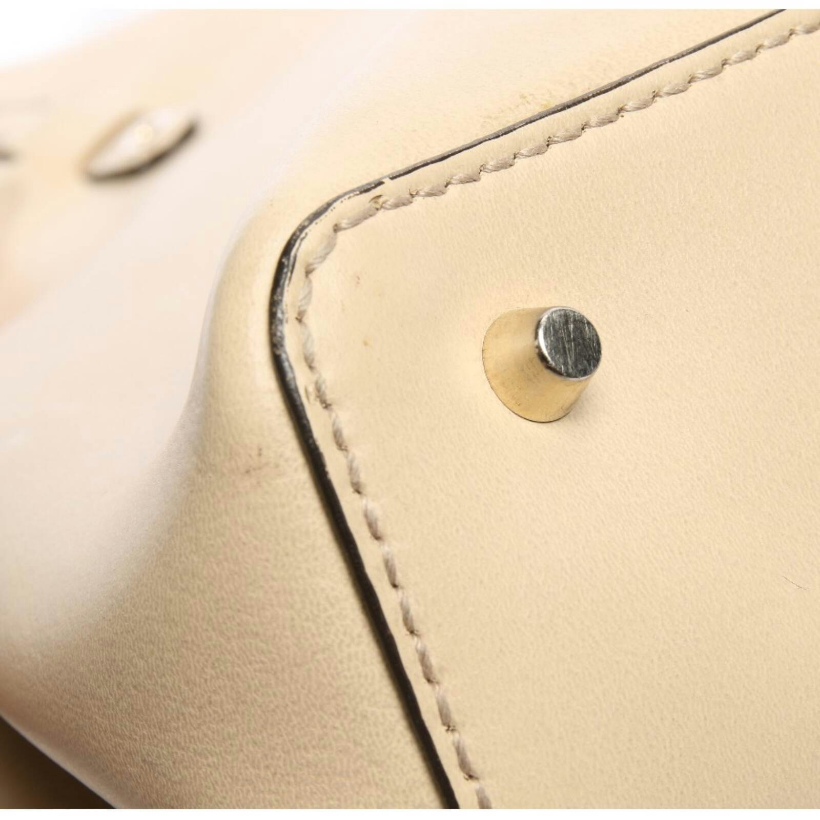 Image 4 of Shoulder Bag Beige in color White | Vite EnVogue