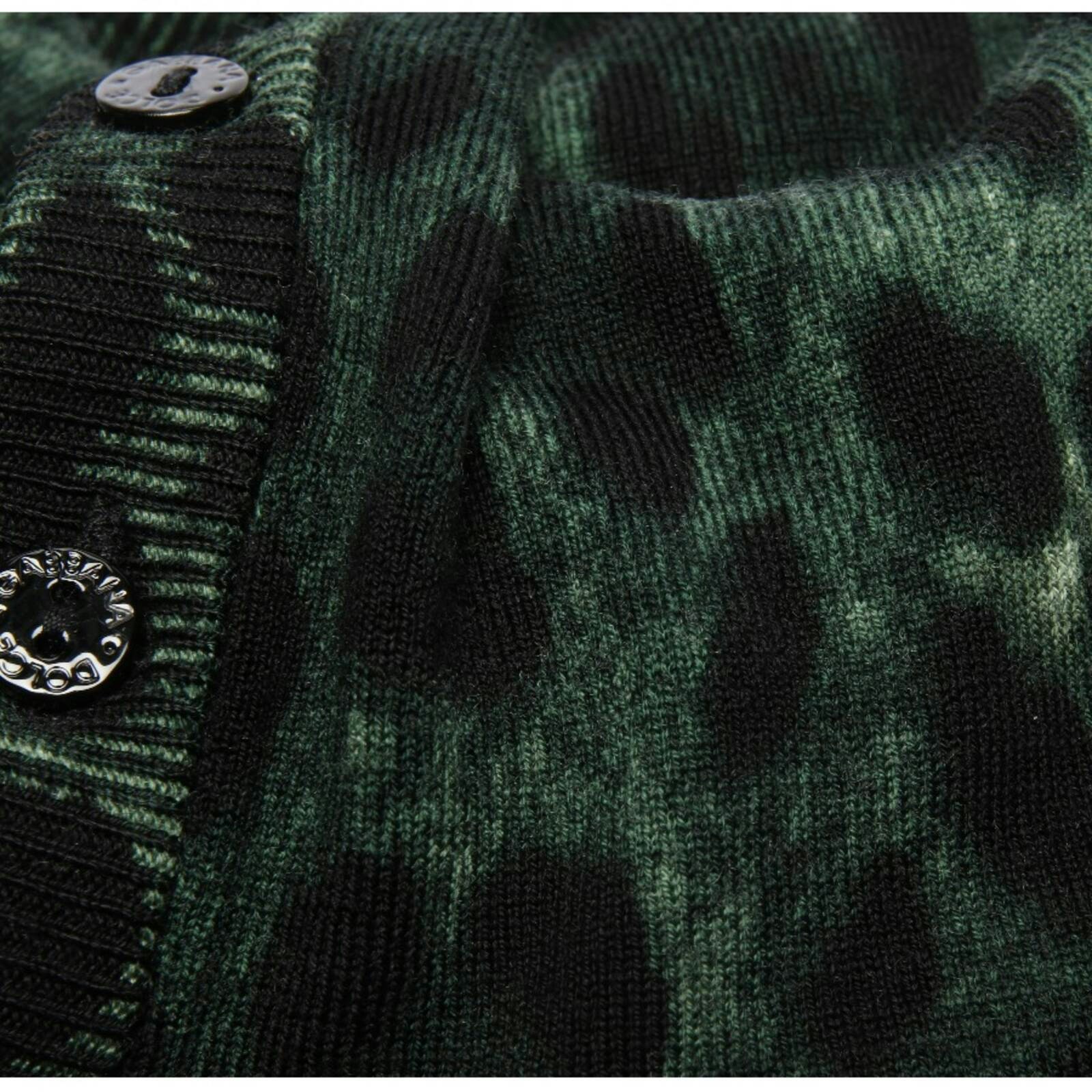 Image 3 of Cardigan 32 Green in color Green | Vite EnVogue