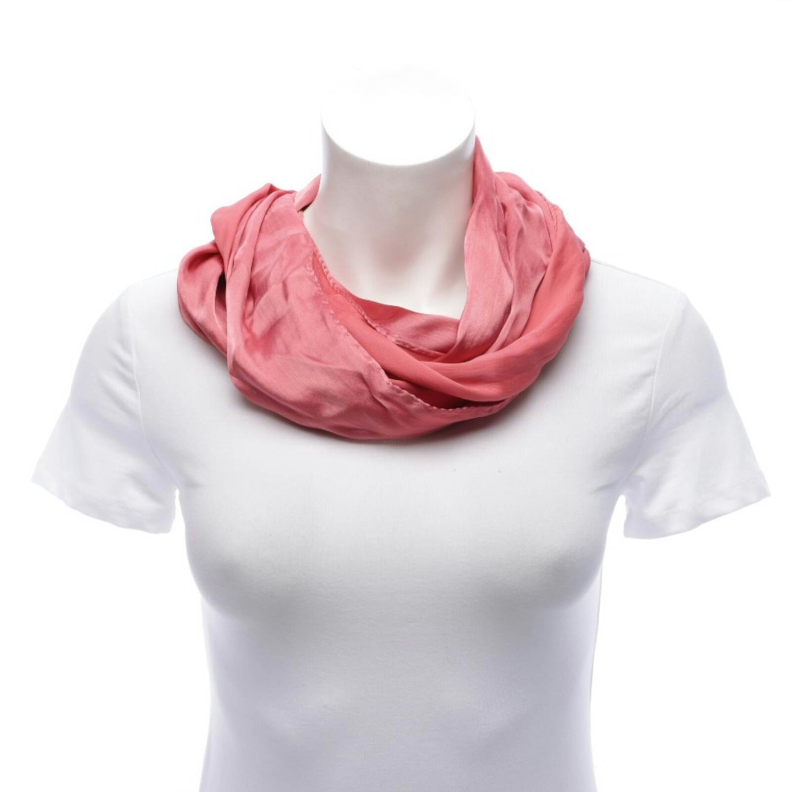 Image 1 of Scarf Pink in color Pink | Vite EnVogue