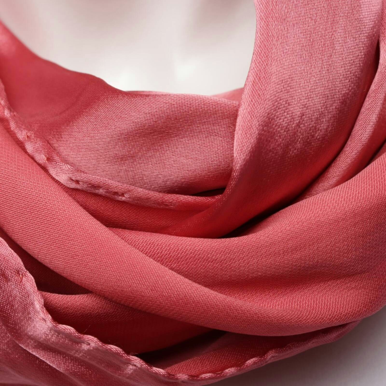 Image 2 of Scarf Pink in color Pink | Vite EnVogue