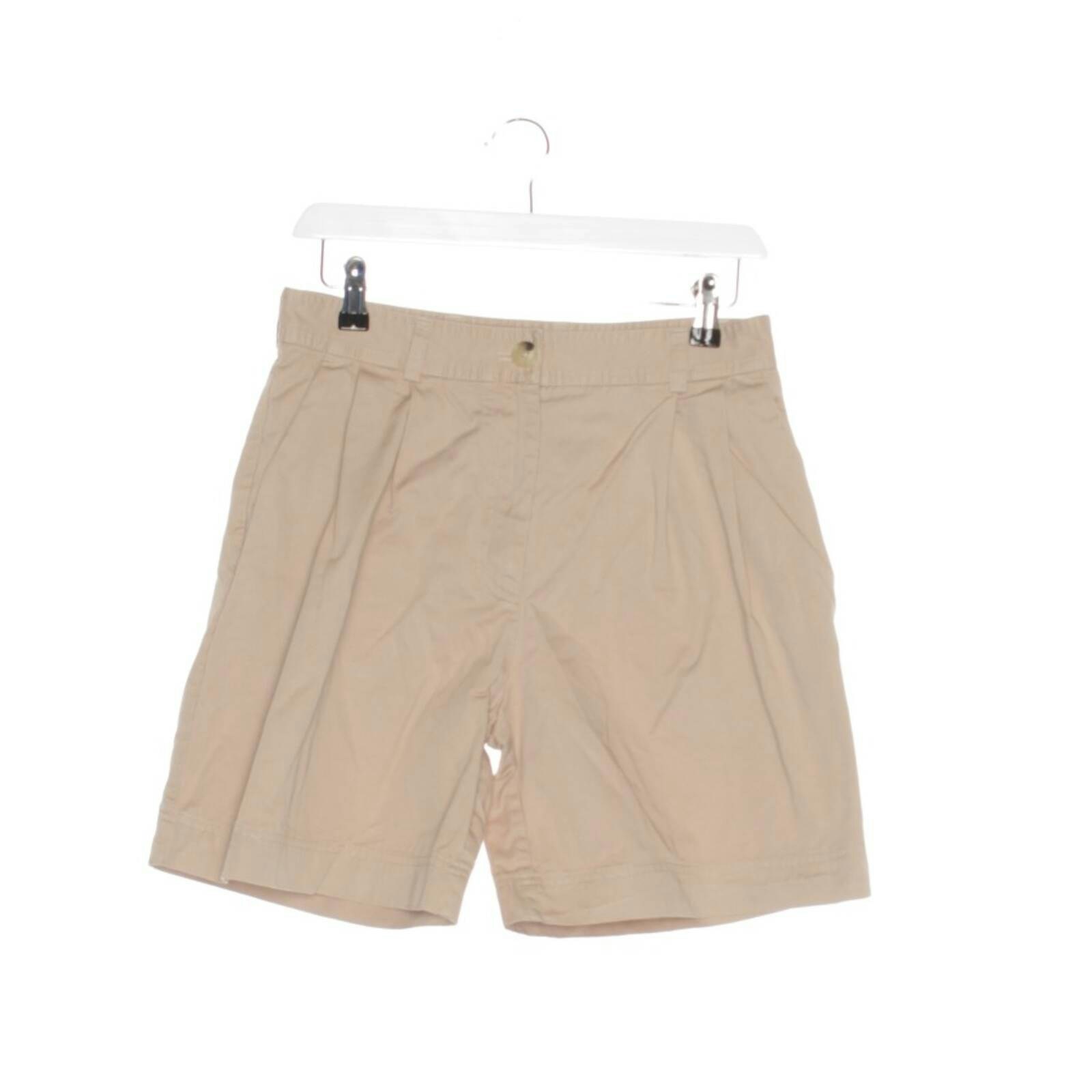 Image 1 of Shorts 34 Beige in color White | Vite EnVogue