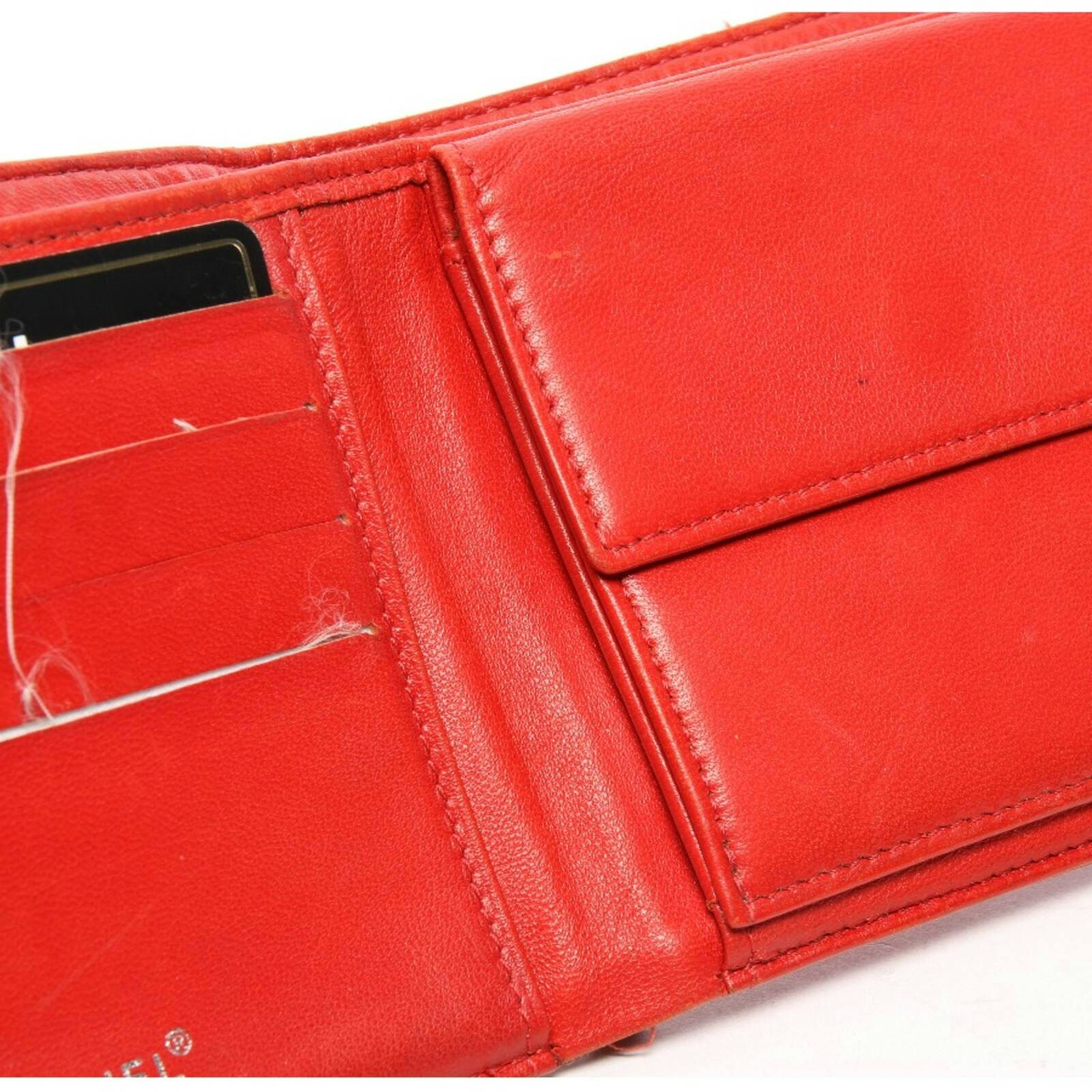 Image 2 of Wallet Red in color Red | Vite EnVogue