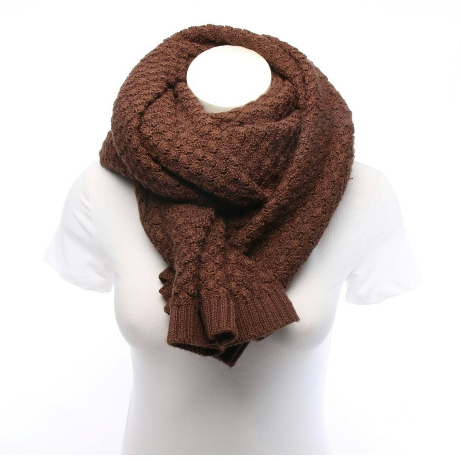 Image 1 of Scarf Brown in color Brown | Vite EnVogue