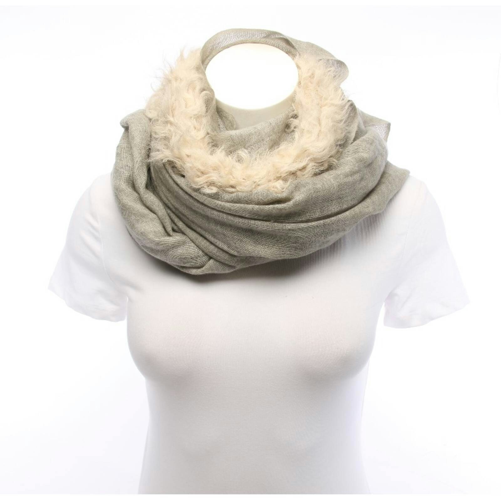 Image 1 of Scarf Gray in color Gray | Vite EnVogue