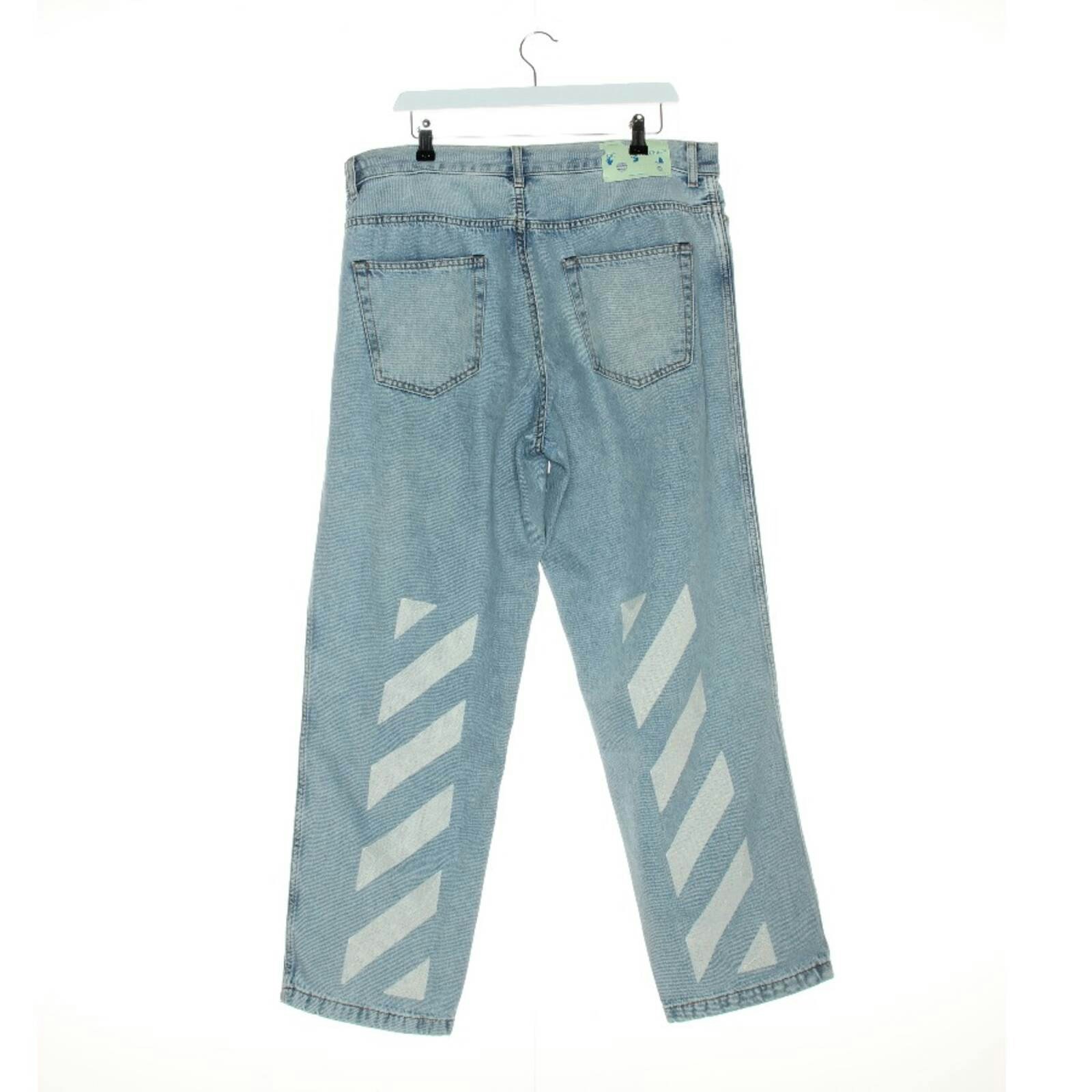 Image 2 of Straight Fit Jeans W34 Light Blue in color Blue | Vite EnVogue