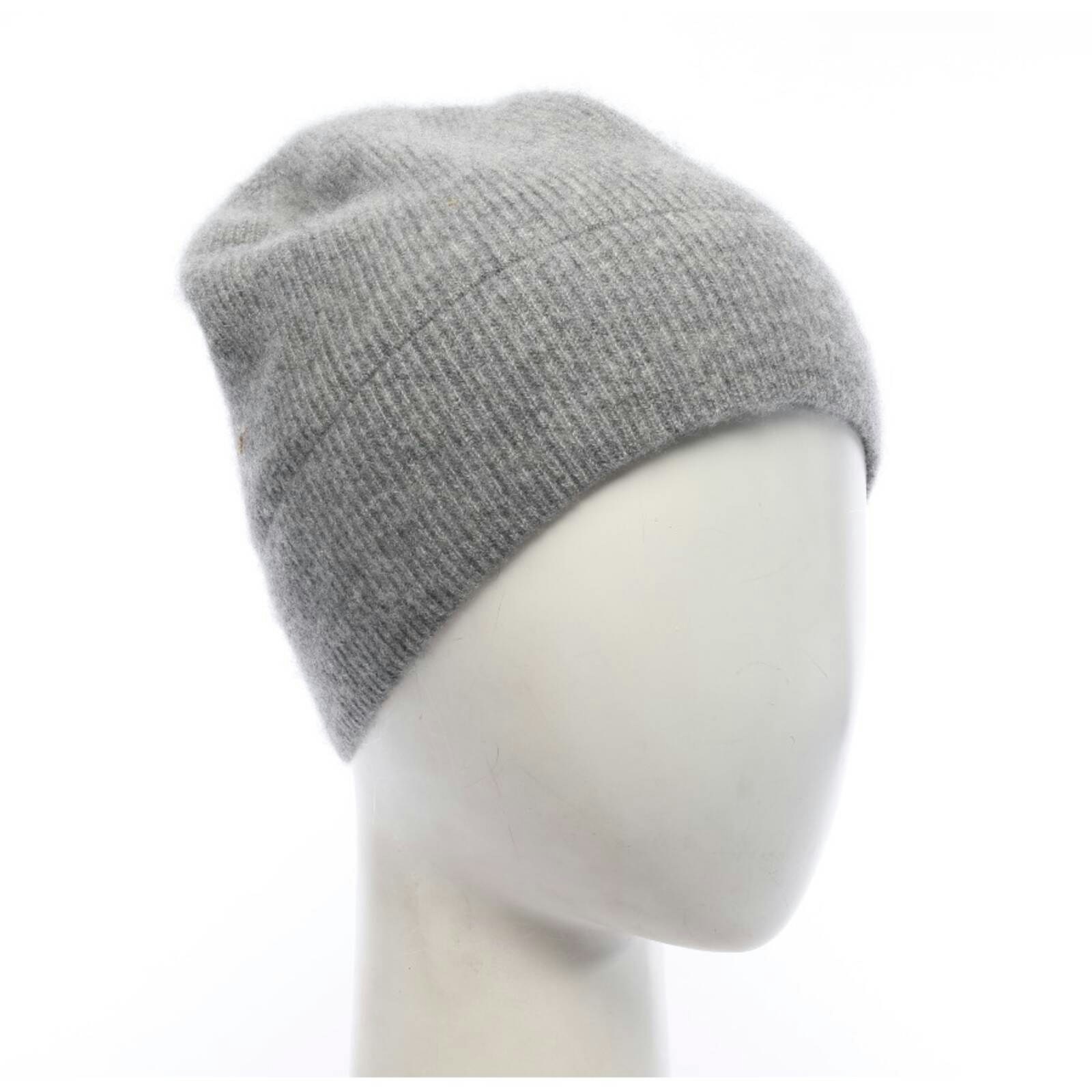 Image 1 of Beanie Gray in color Gray | Vite EnVogue