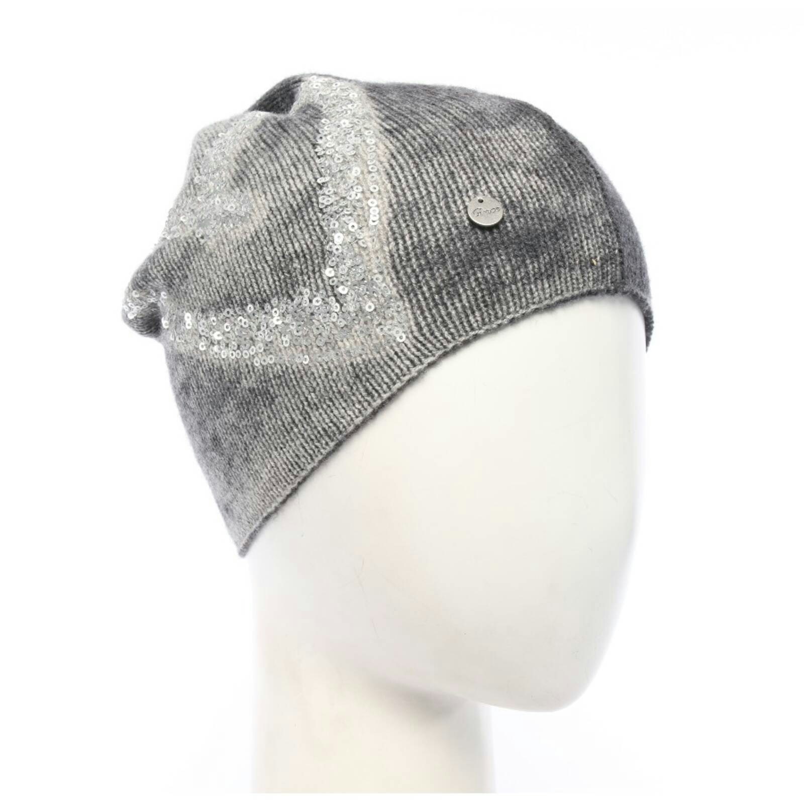 Image 1 of Beanie Gray in color Gray | Vite EnVogue