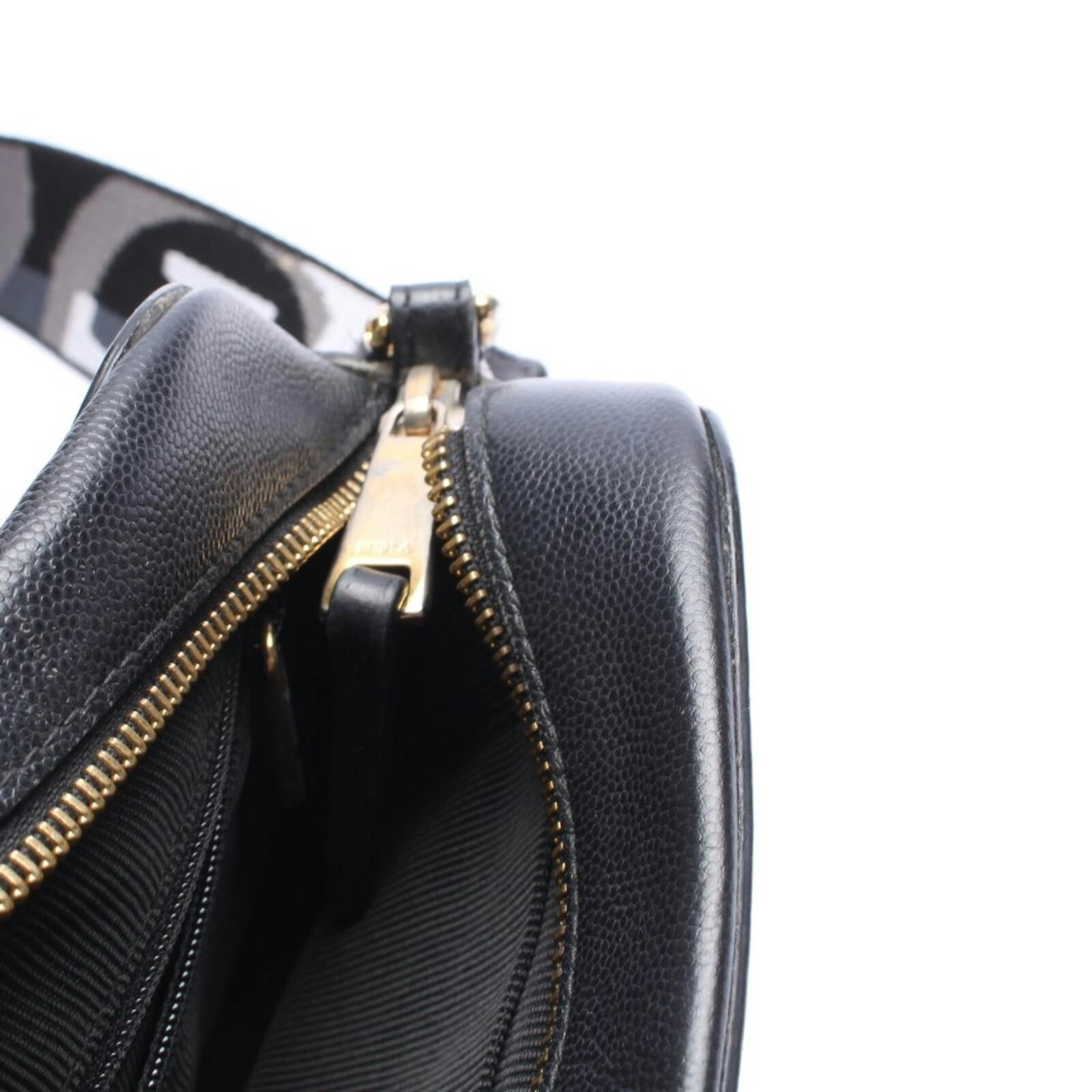 Image 3 of Cross Body Bag Black in color Black | Vite EnVogue