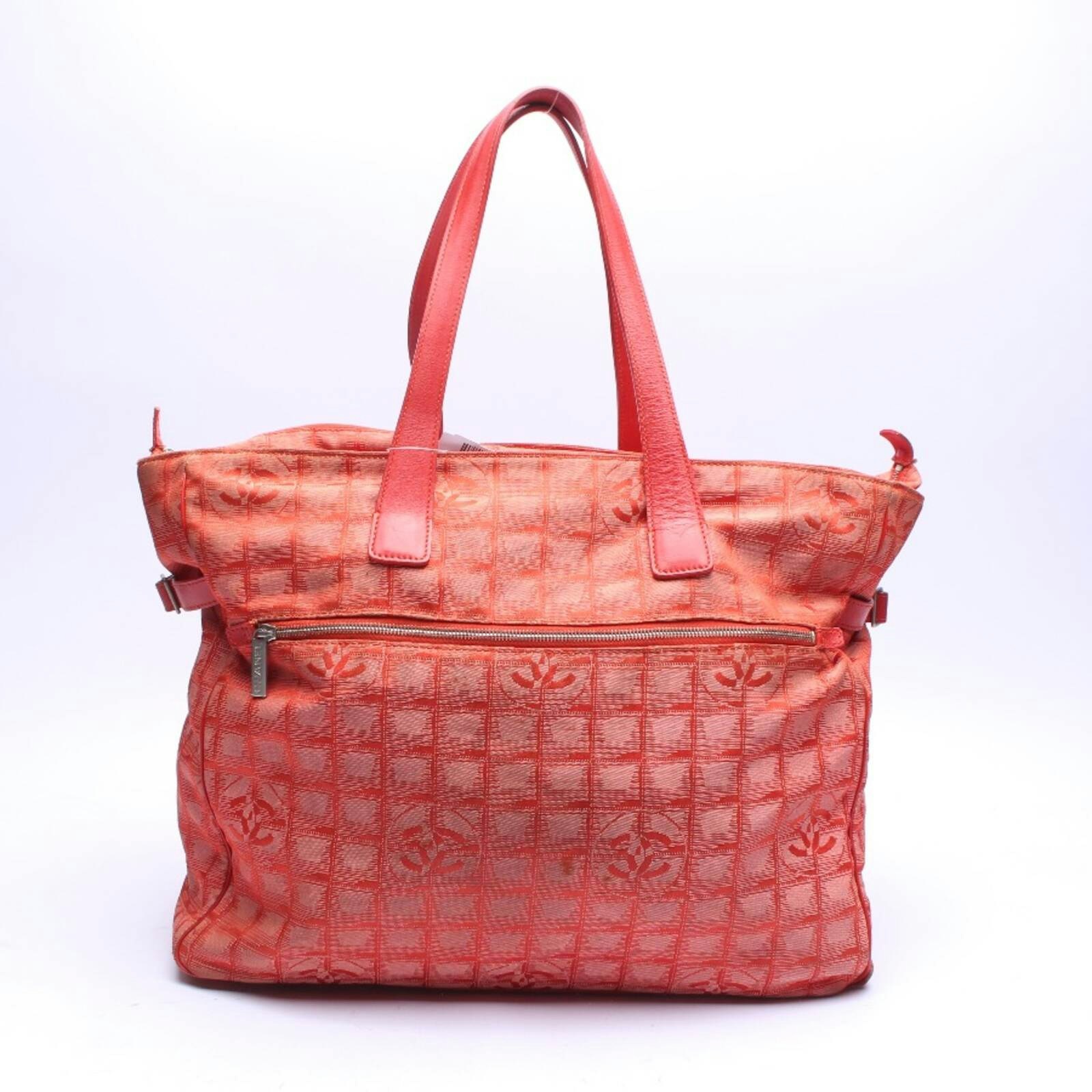 Image 1 of Duffle Bag Red in color Red | Vite EnVogue