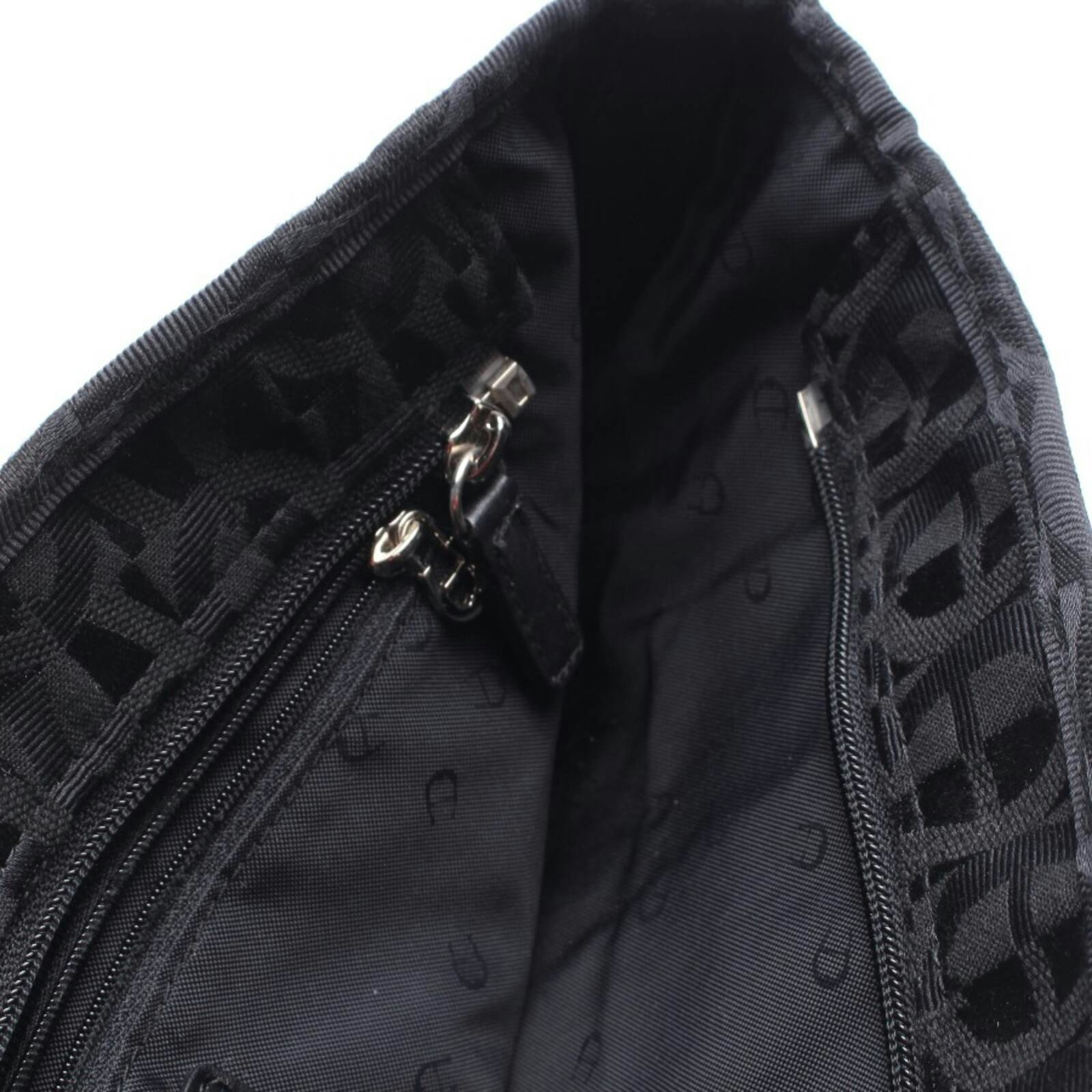 Image 3 of Shoulder Bag Black in color Black | Vite EnVogue