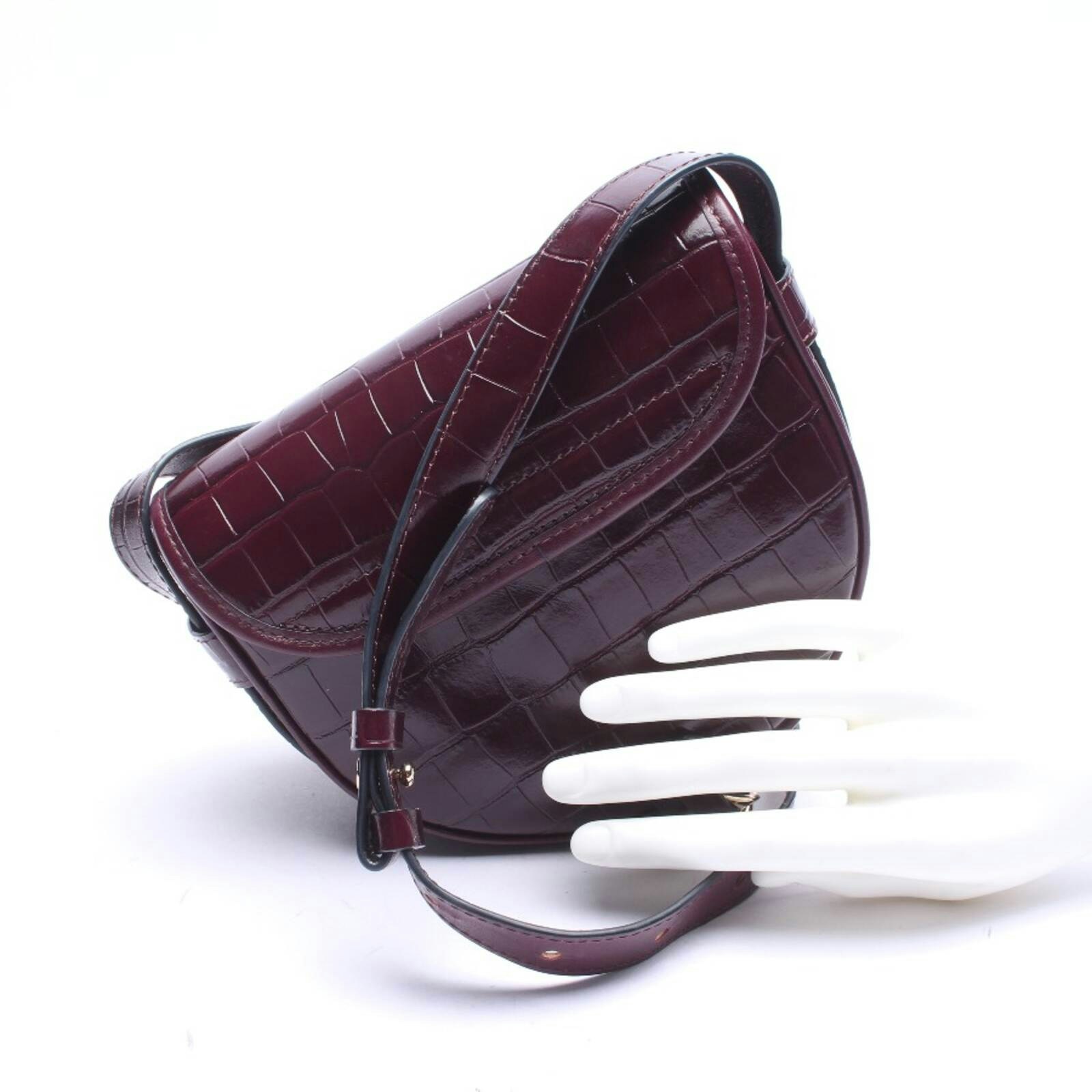 Image 2 of Mara Shoulder Bag Bordeaux in color Red | Vite EnVogue