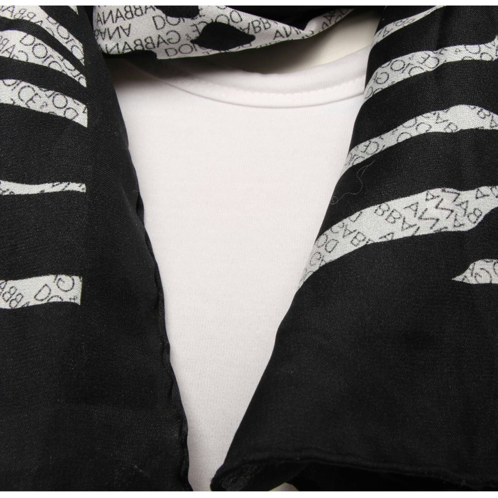 Image 2 of Scarf Black in color Black | Vite EnVogue