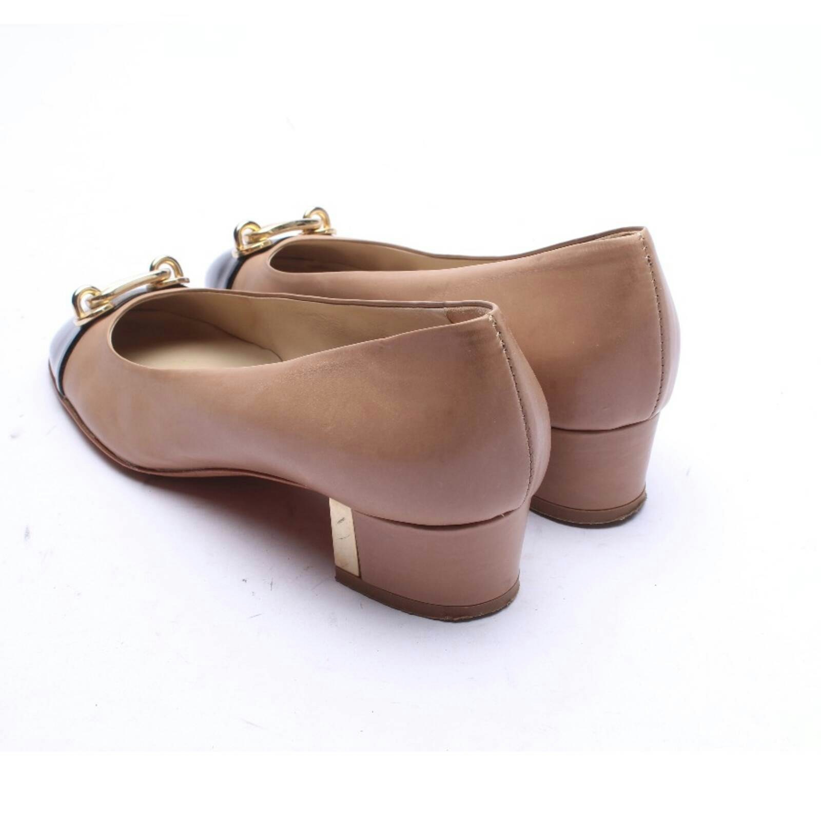 Image 2 of Pumps EUR 37 Brown in color Brown | Vite EnVogue