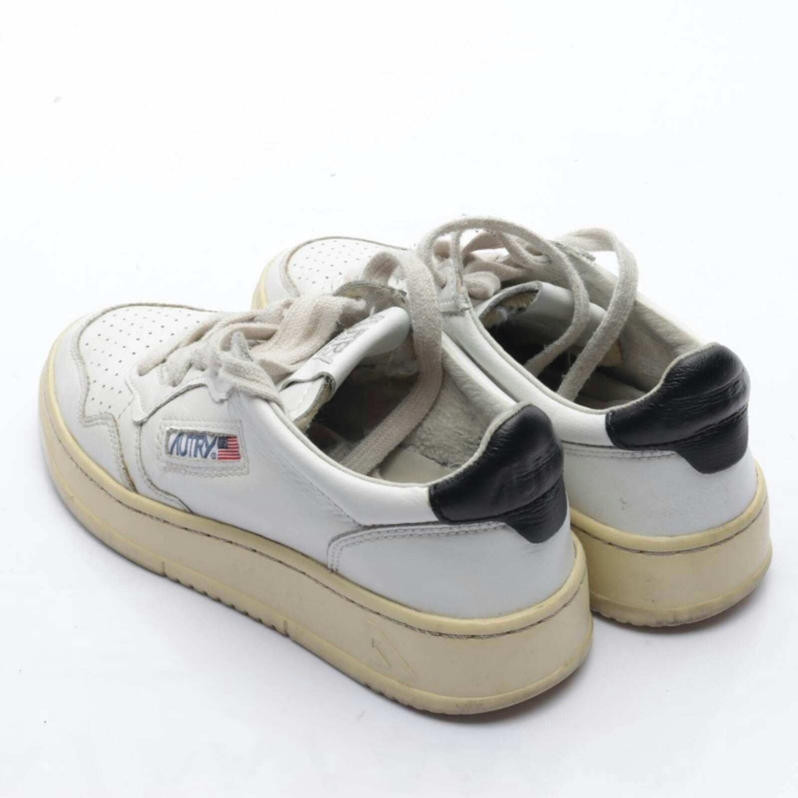 Image 2 of Sneakers EUR 35 White in color White | Vite EnVogue