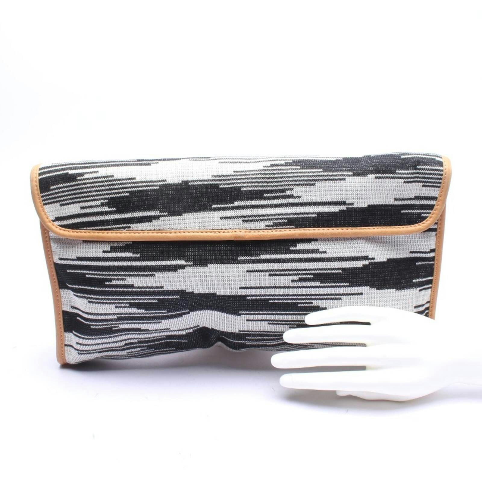 Image 2 of Clutch Bag Multicolored in color Multicolored | Vite EnVogue