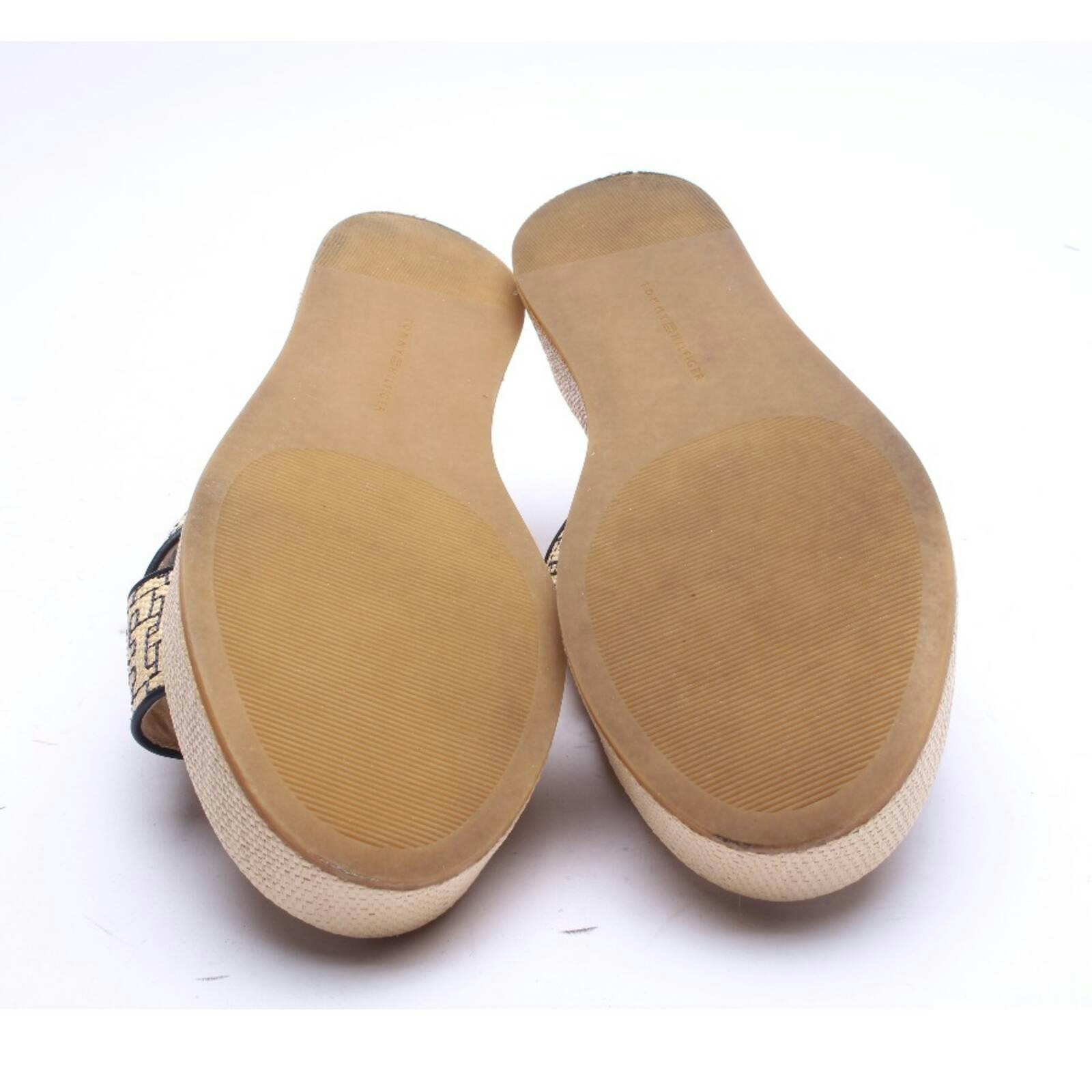 Image 3 of Wedges EUR 41 Beige in color White | Vite EnVogue