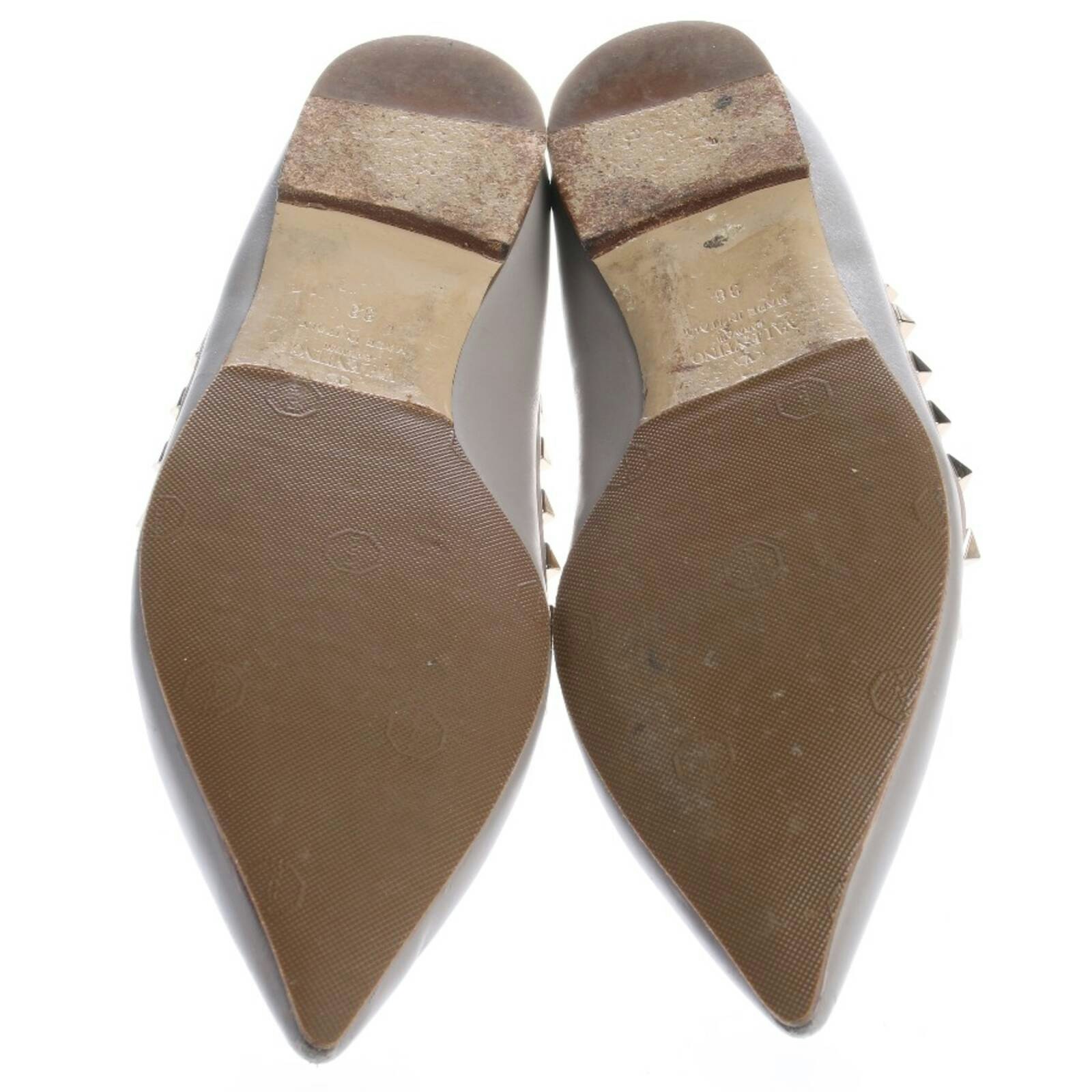 Image 3 of Rockstud Flats EUR38 Camel in color Brown | Vite EnVogue