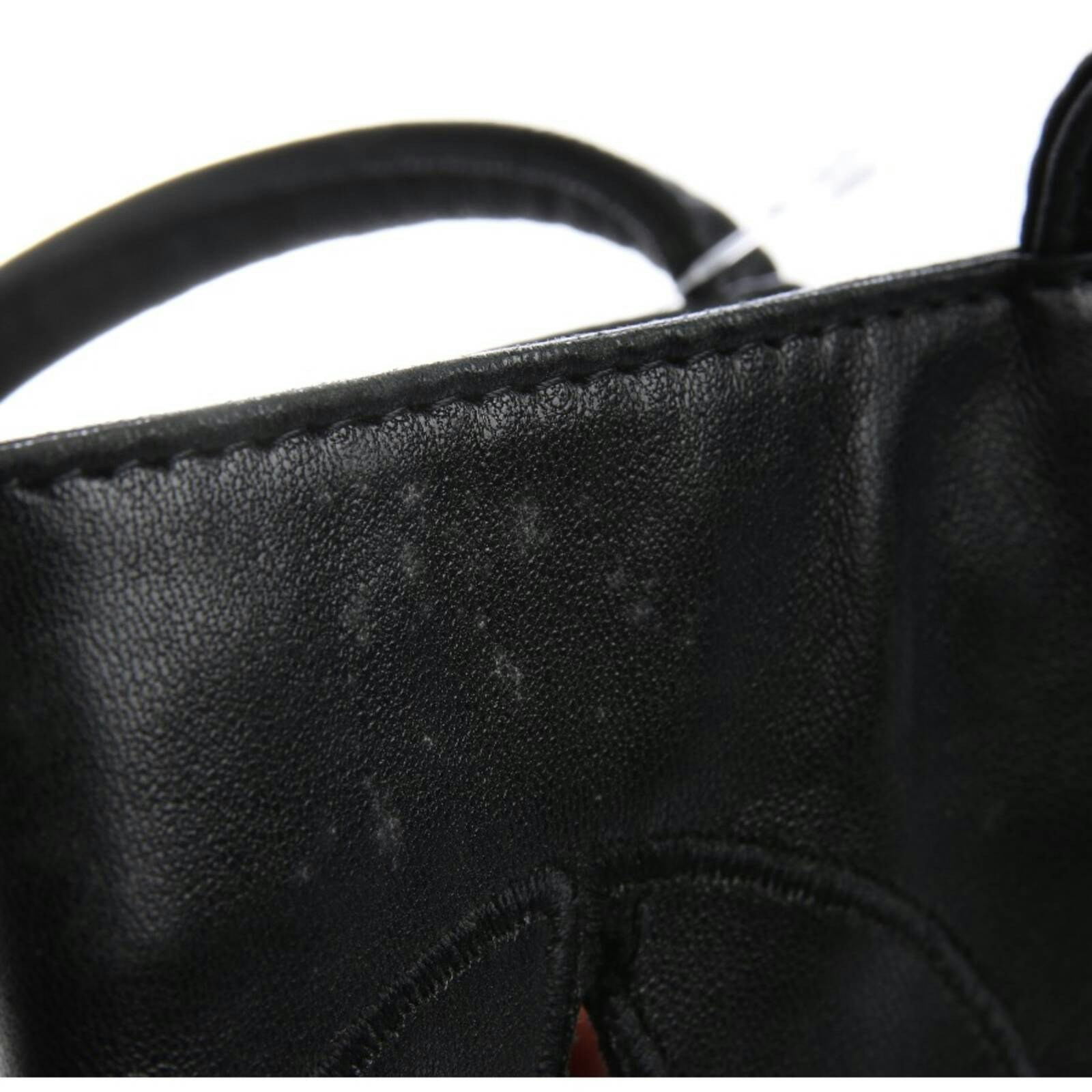 Image 4 of Handbag Black in color Black | Vite EnVogue