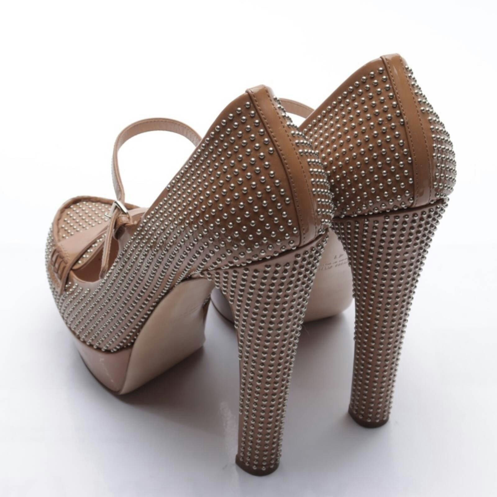 Image 2 of Pumps EUR 41 Light Brown in color Brown | Vite EnVogue