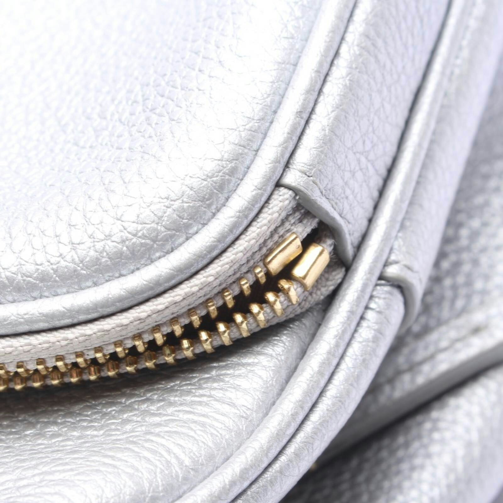 Image 4 of Backpack Silver in color Metallic | Vite EnVogue