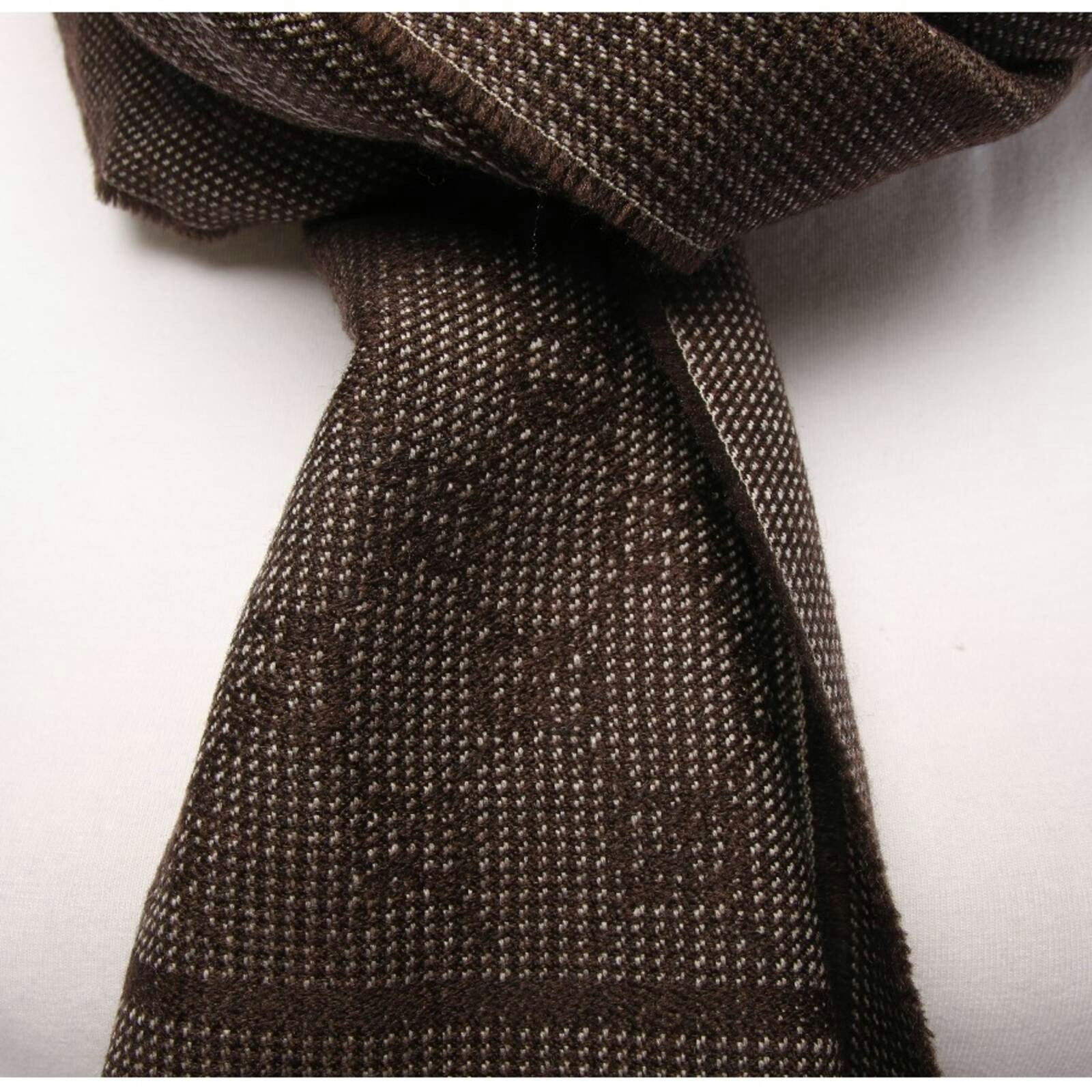 Image 2 of Scarf Brown in color Brown | Vite EnVogue