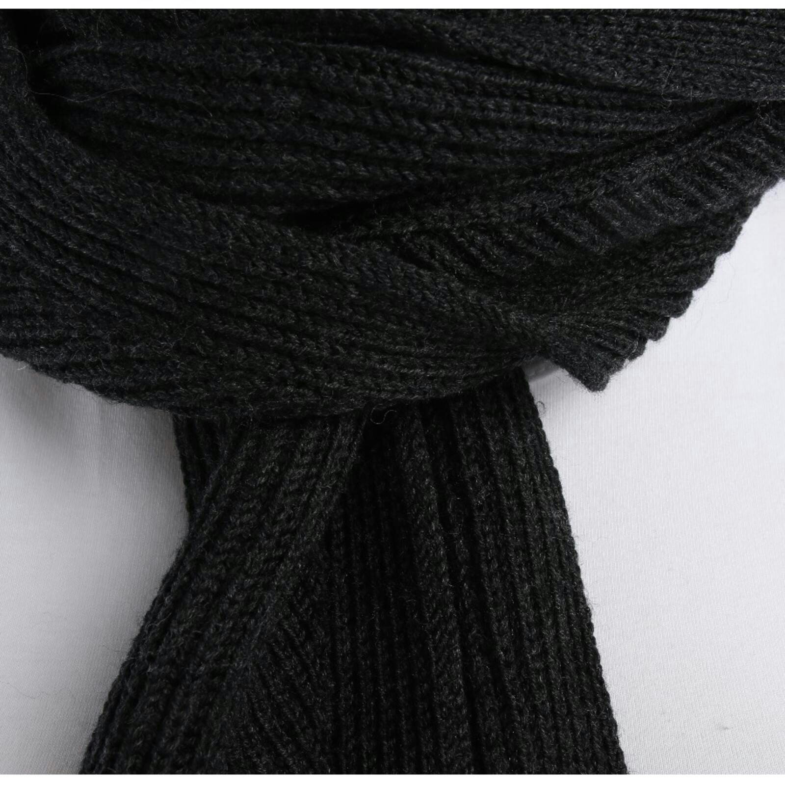 Image 2 of Scarf Black in color Black | Vite EnVogue