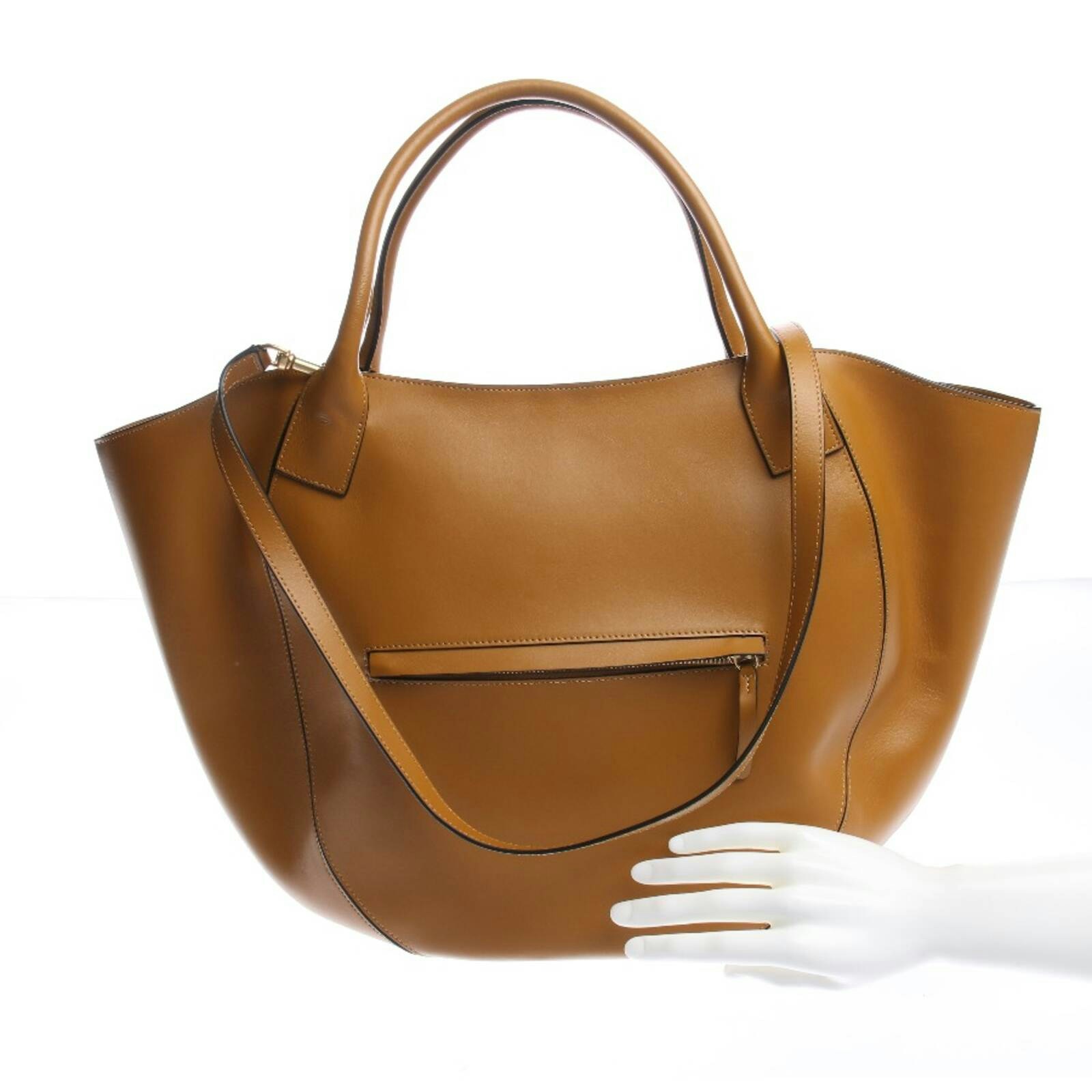 Image 2 of Handbag Light Brown in color Brown | Vite EnVogue