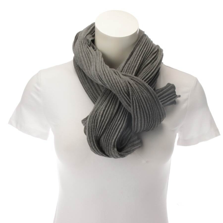 Image 1 of Shawl Gray in color Gray | Vite EnVogue