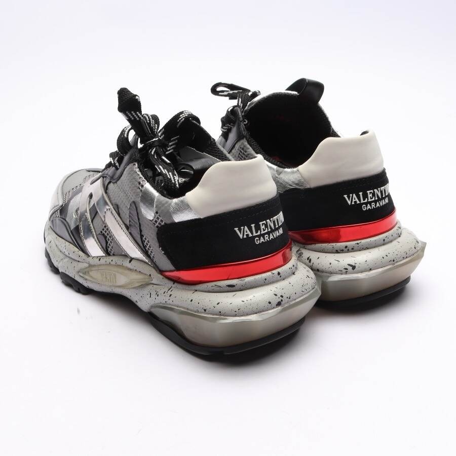 Image 2 of Sneakers EUR 40 Silver in color Metallic | Vite EnVogue