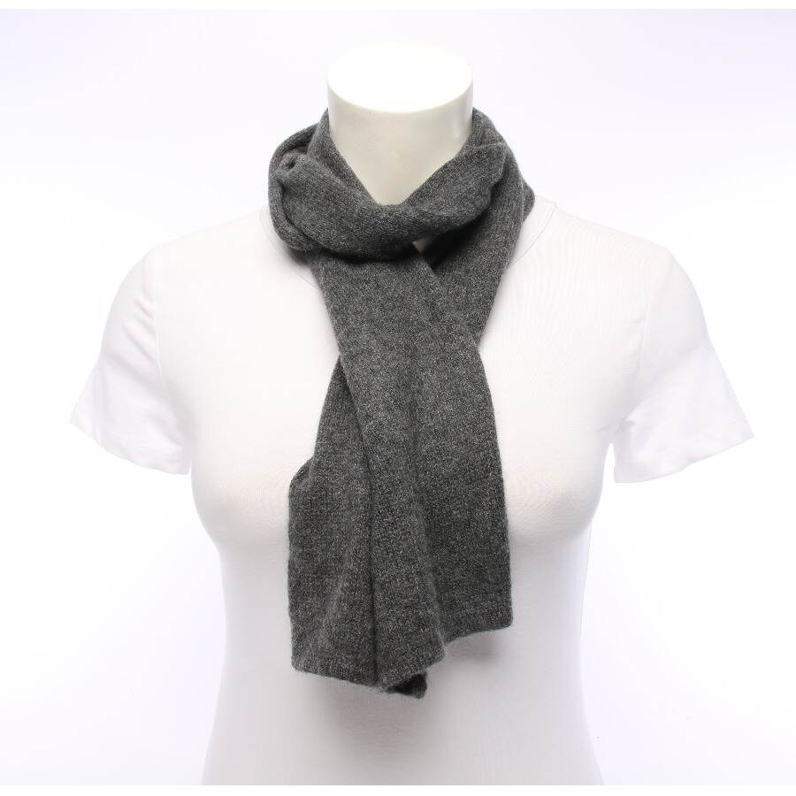 Image 1 of Scarf Gray in color Gray | Vite EnVogue