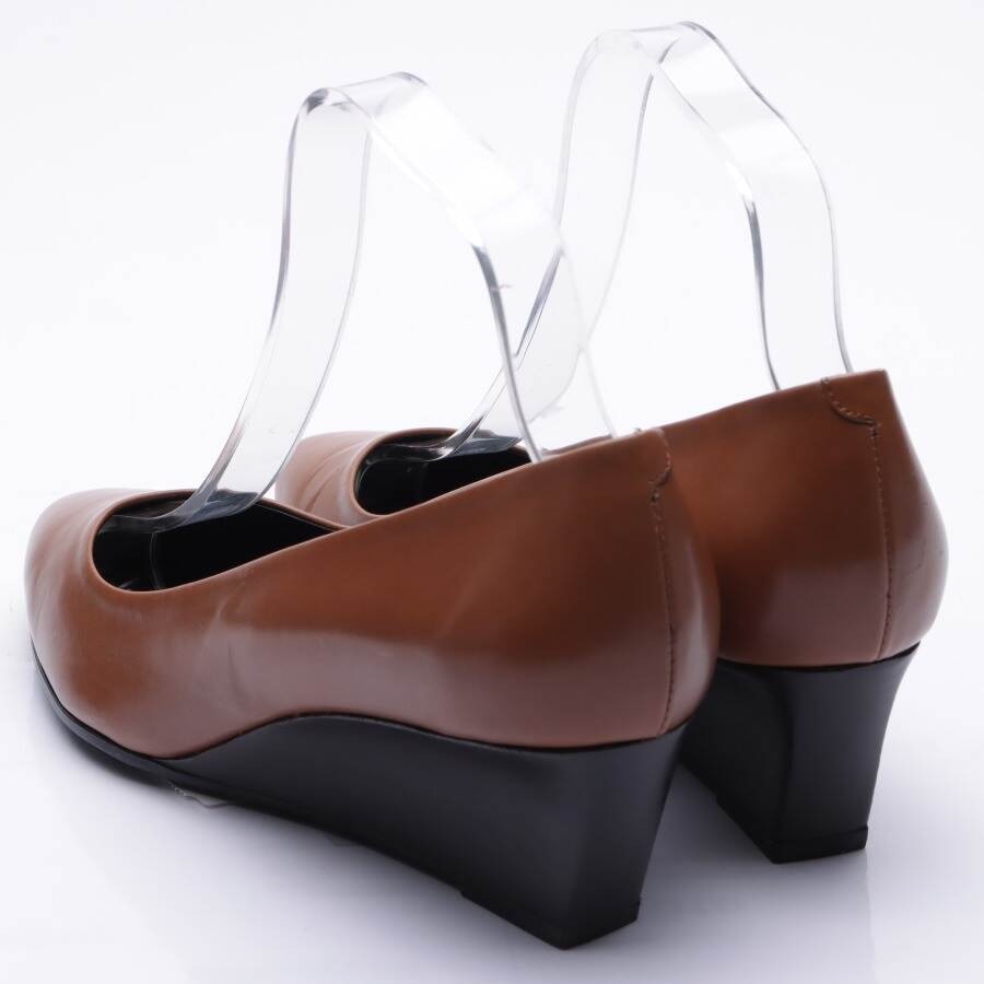 Image 2 of Wedges EUR 38.5 Brown in color Brown | Vite EnVogue