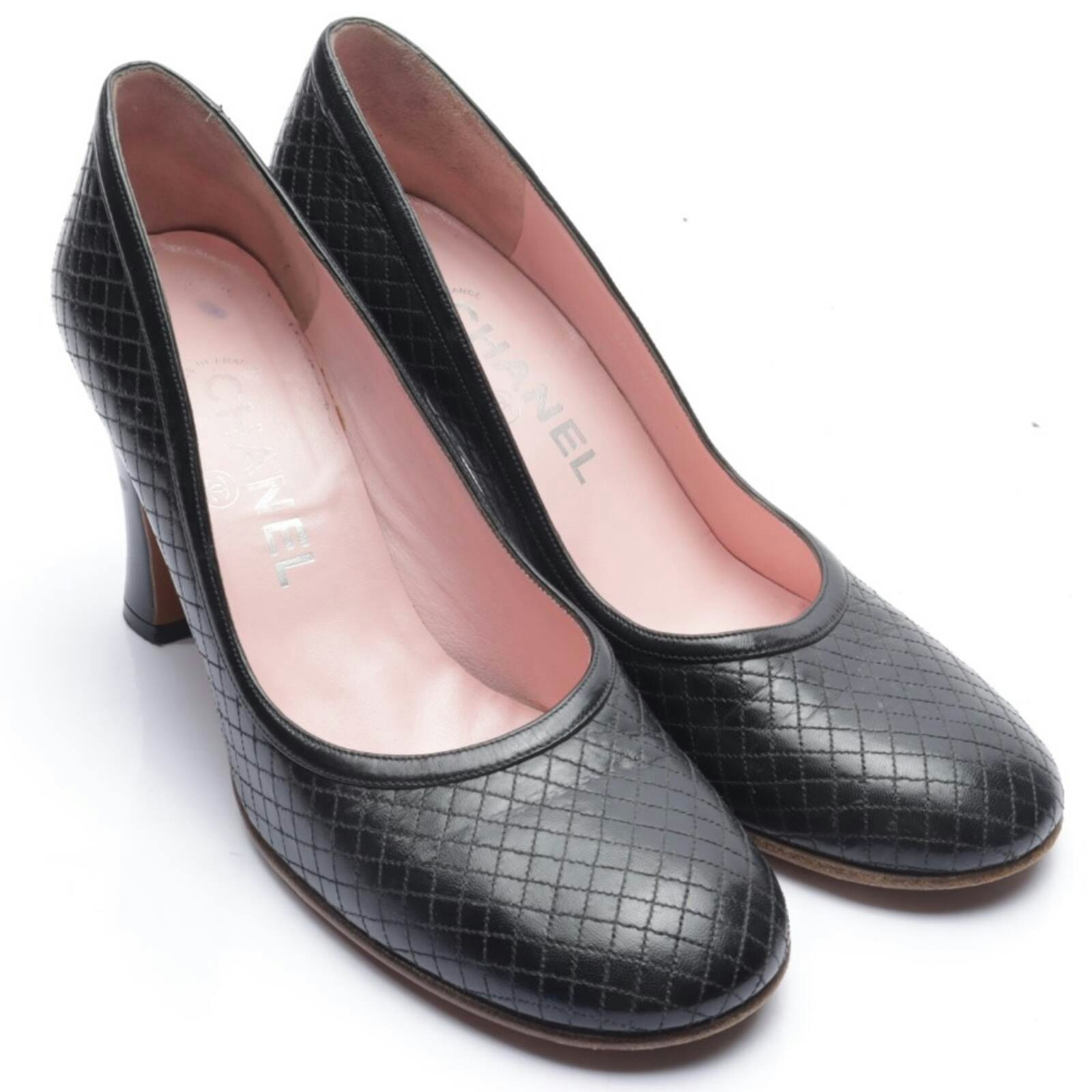 Bild 1 von Pumps EUR 39 Schwarz in Farbe Schwarz | Vite EnVogue