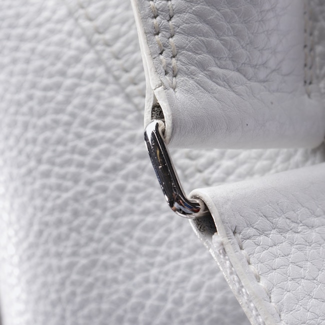 Image 9 of Crossbody Bag White in color White | Vite EnVogue