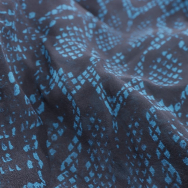 Image 4 of Silk Blouse L Darkblue in color Blue | Vite EnVogue