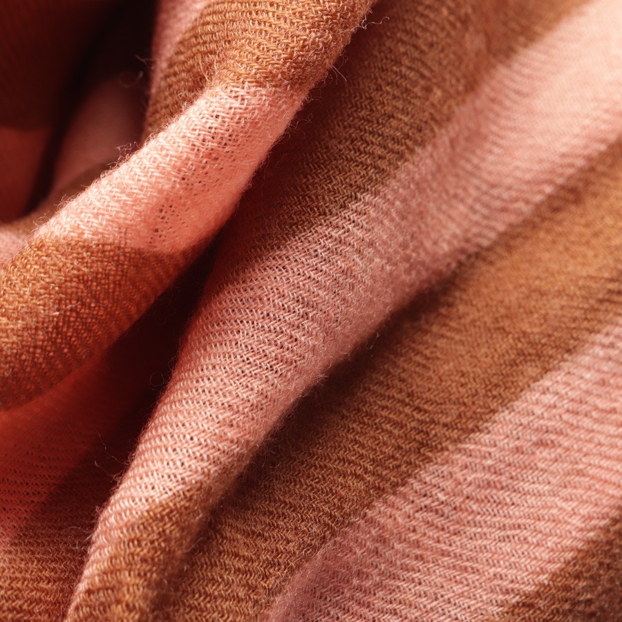 Image 2 of scarf in color Rosewood | Vite EnVogue