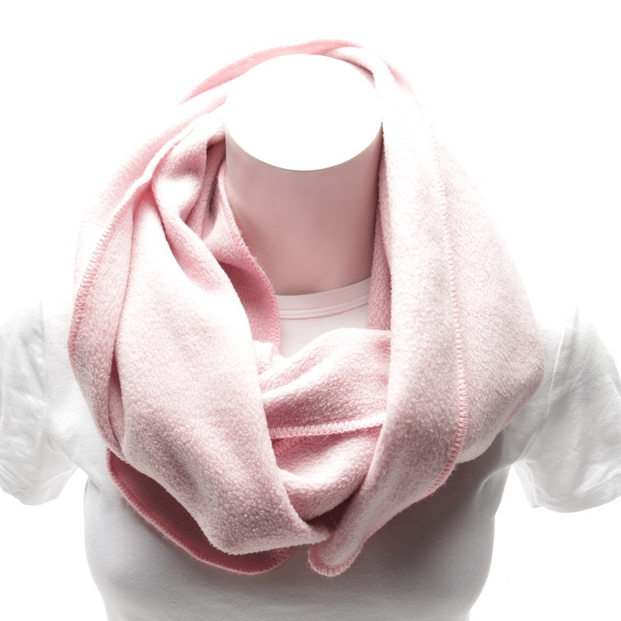 Image 1 of scarf Pink in color Pink | Vite EnVogue