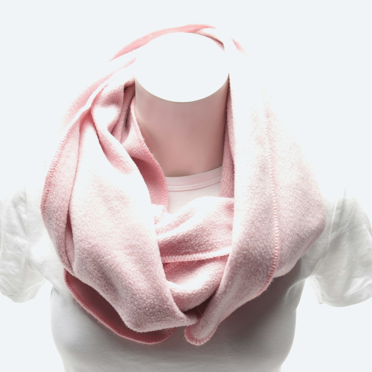 Image 1 of scarf Pink in color Pink | Vite EnVogue