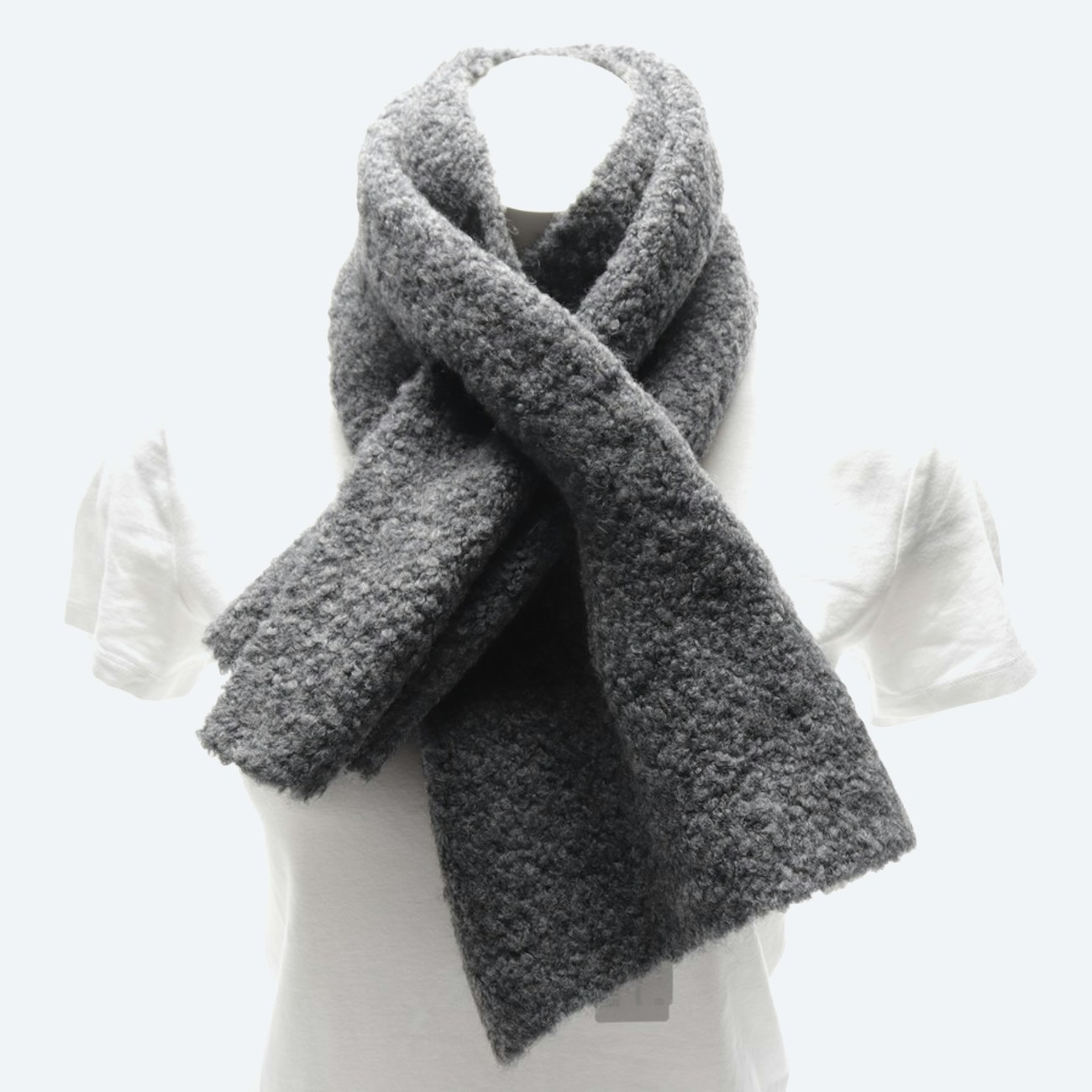 Image 1 of scarf Darkgray in color Gray | Vite EnVogue