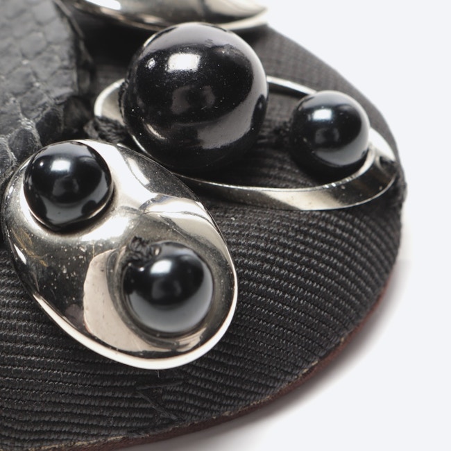 Image 2 of brooch Black in color Black | Vite EnVogue