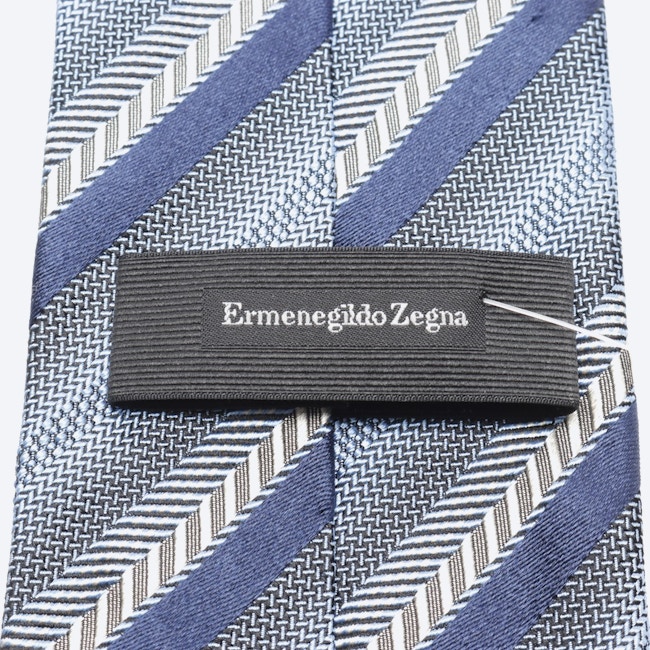 Image 3 of Tie Blue in color Blue | Vite EnVogue